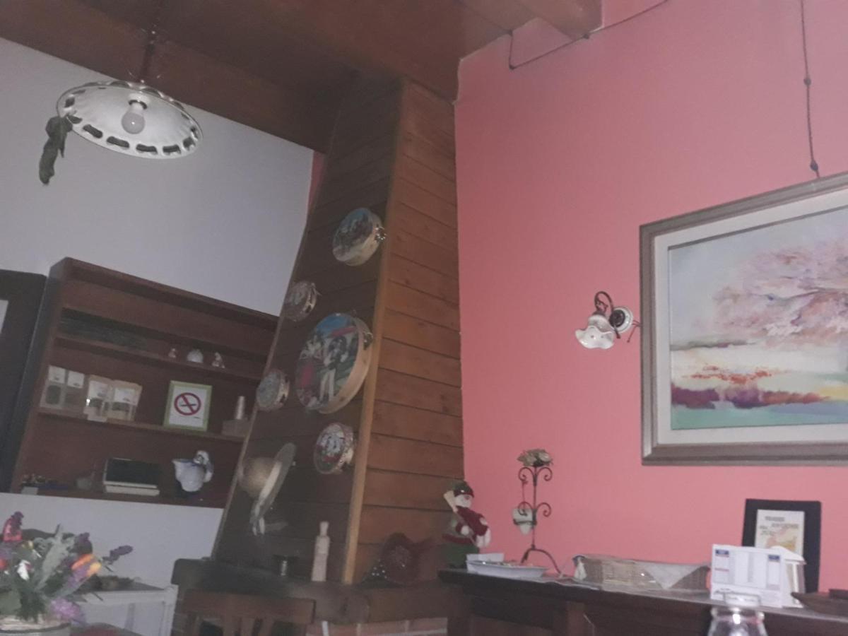 Agriturismo La Casina Rosa كاميغلياتيلو سيلانو المظهر الخارجي الصورة